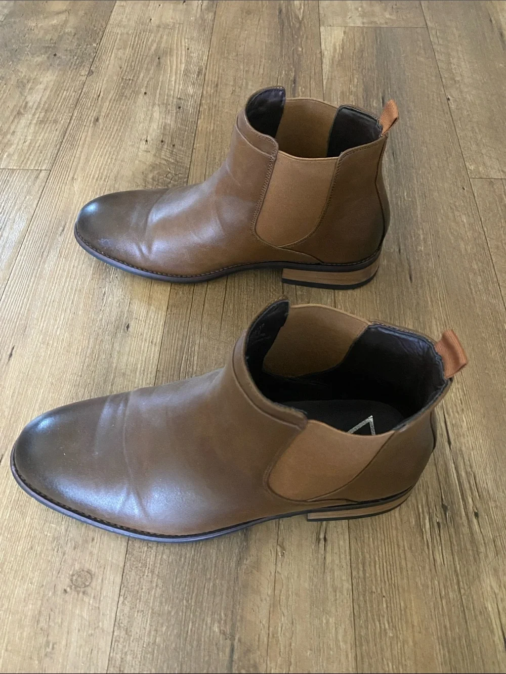 Men's Brown Leather Chukka Boots - Sleek Casual Style